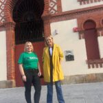 Covadonga Tomé, a la entrada de la plaza de toros de Xixón